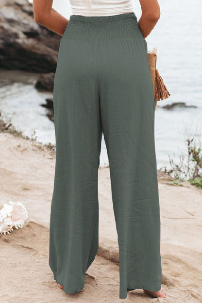 Effortlessly Elegant Garment with a Timeless Design