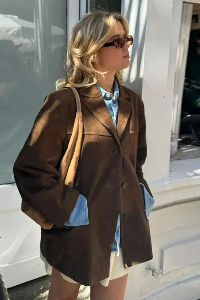 Sophisticated Garment with a Clean Classic Look
