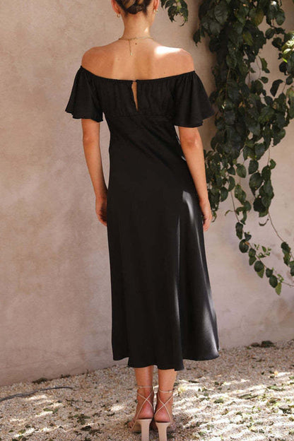 Classic Vintage & Enduringly Stylish Dress