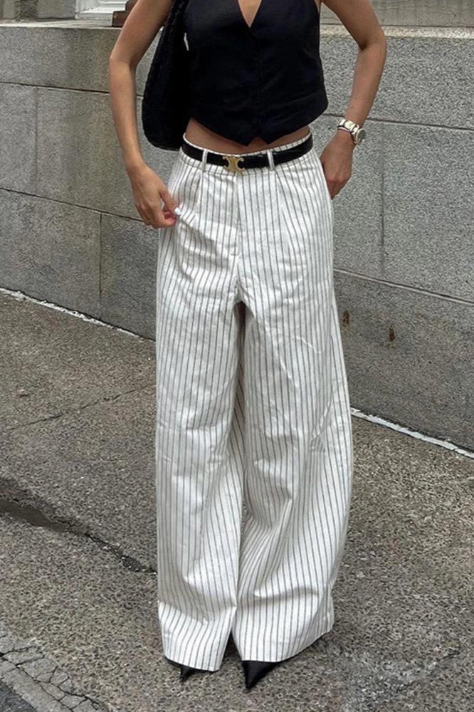 Sophisticated Pants with a Clean Classic Look