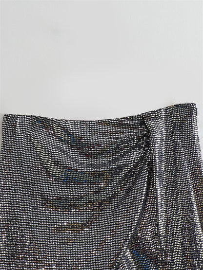 Beautifully Finished Garment in a Timeless Design