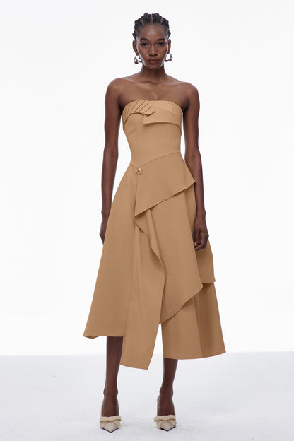 Well Tailored Dress with a Graceful Silhouette