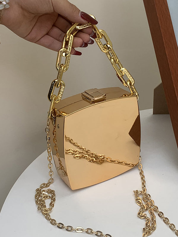 Gracefully Styled Bag for Any Occasion