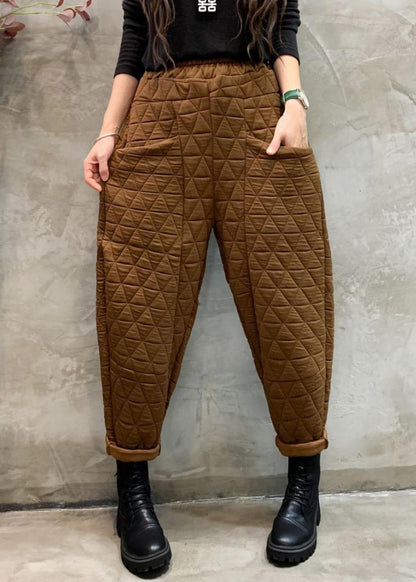Well Tailored Pants with a Graceful Silhouette