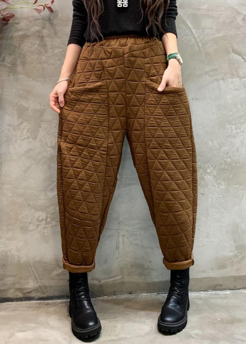 Well Tailored Pants with a Graceful Silhouette
