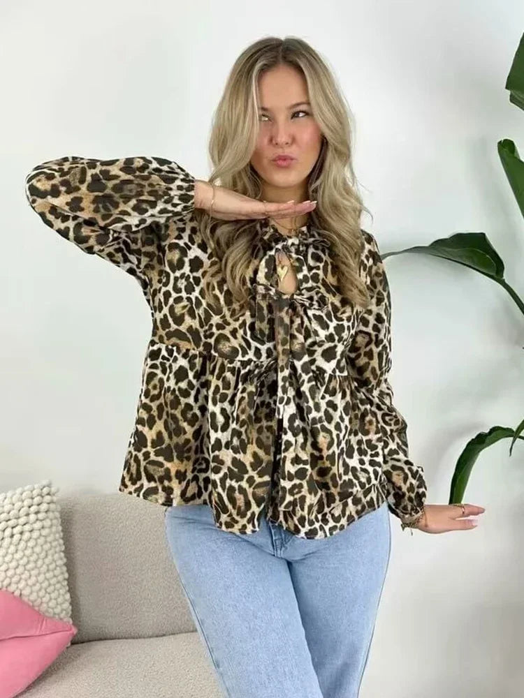 Beautifully Finished Blouse in a Timeless Design