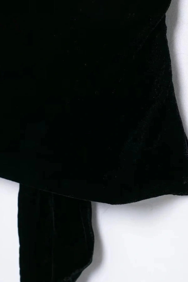 Elegantly Styled Blouse for Everyday Wear