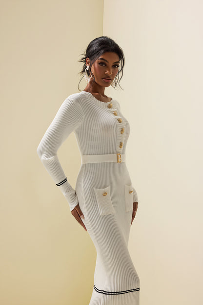 Classic Vintage Dress with a Flattering Fit