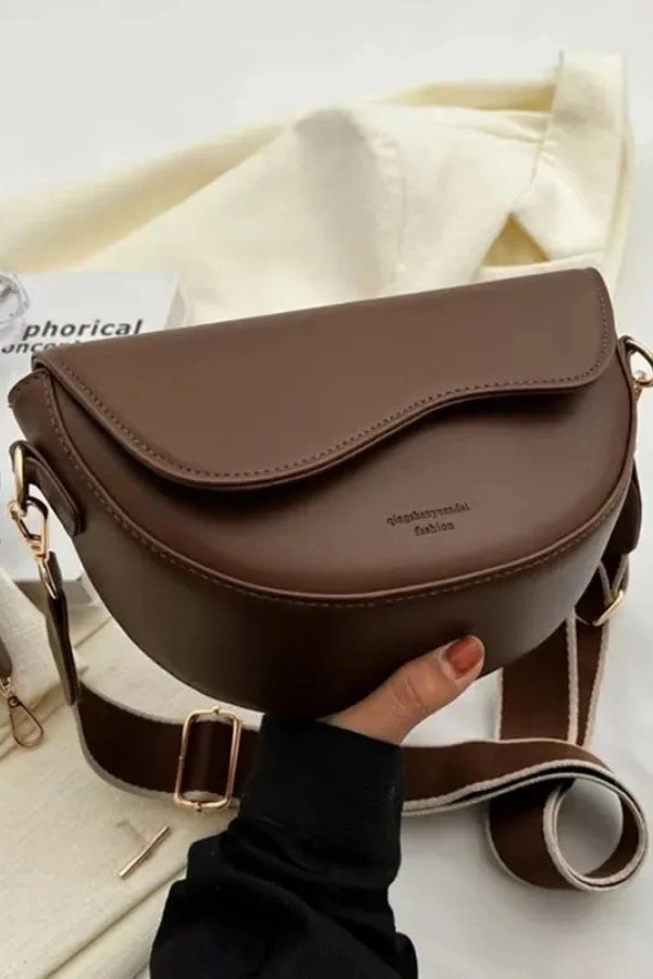 A Vintage Style Bag with Delicate Timeless Details