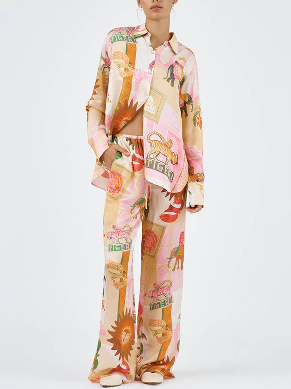 Well Tailored Pants with a Graceful Silhouette