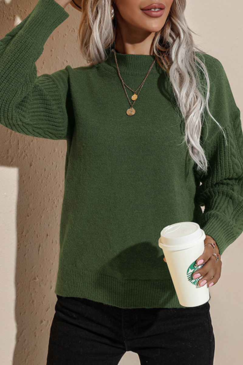 Effortlessly Elegant Top with a Timeless Design