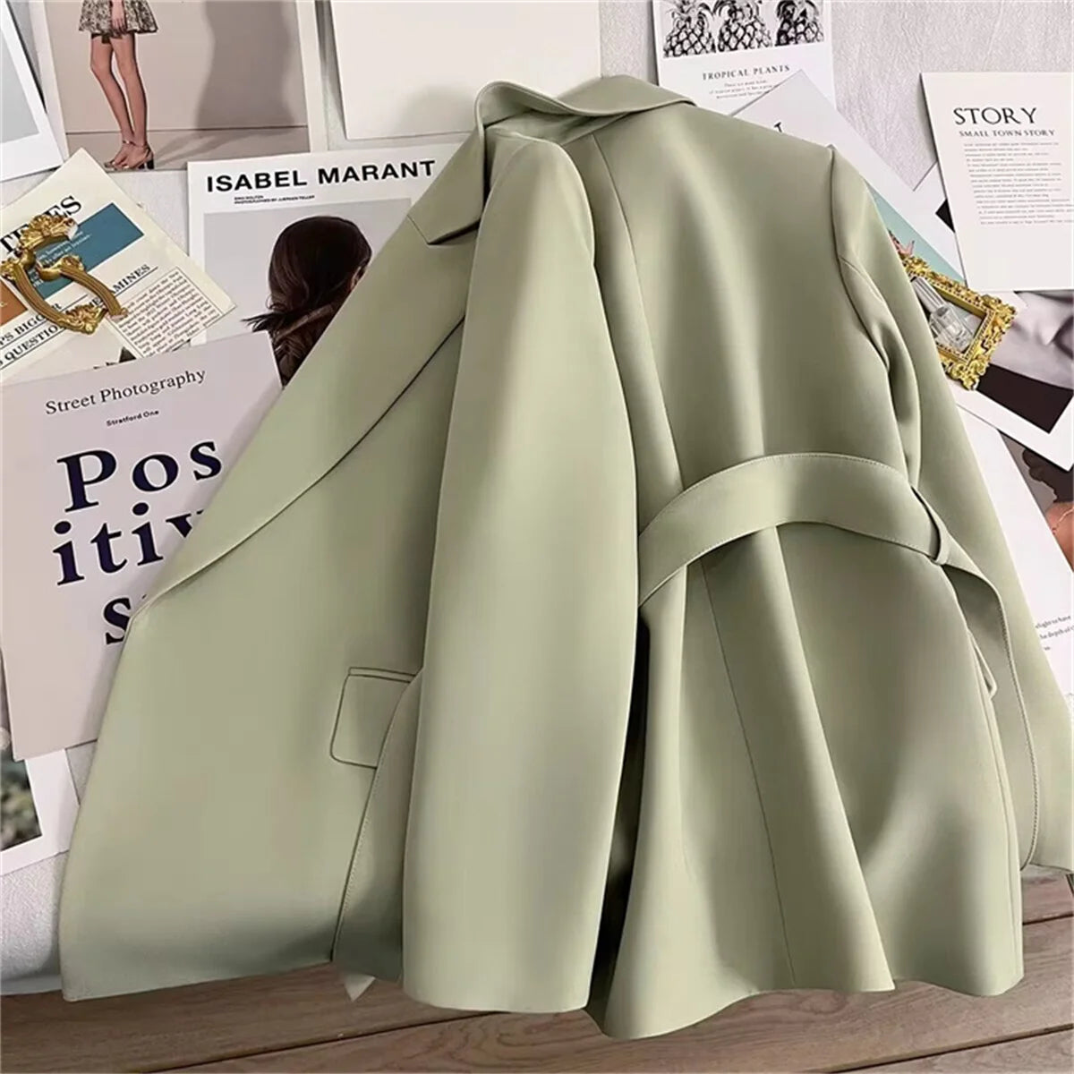 Effortlessly Elegant Garment with a Timeless Design