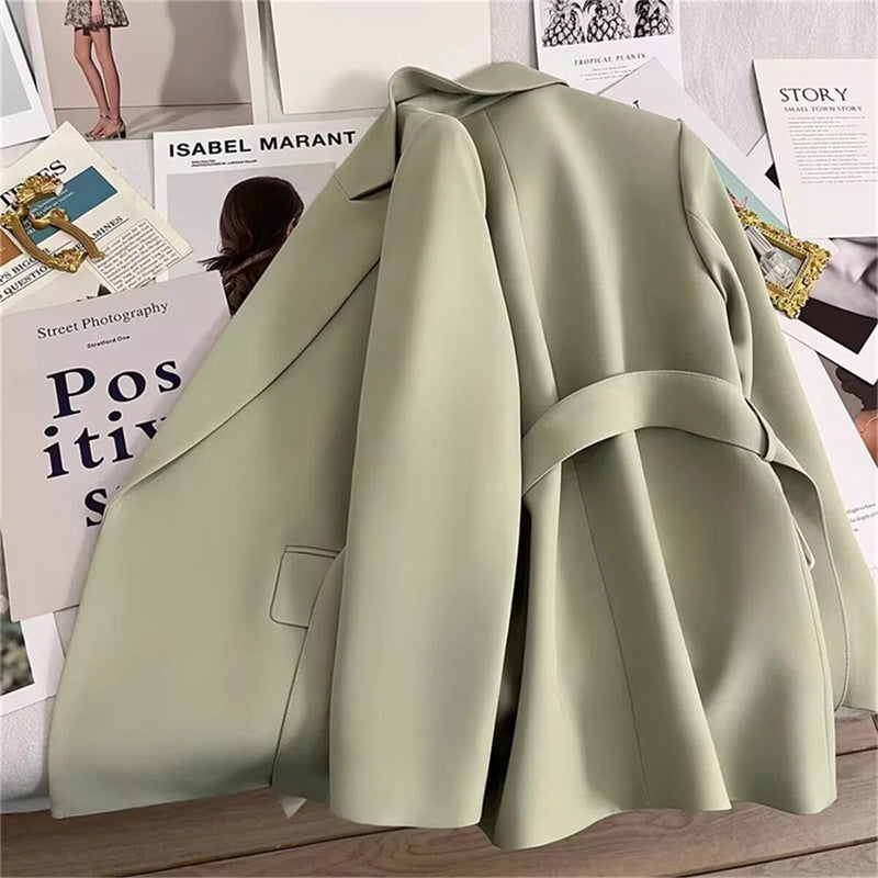 Effortlessly Elegant Garment with a Timeless Design