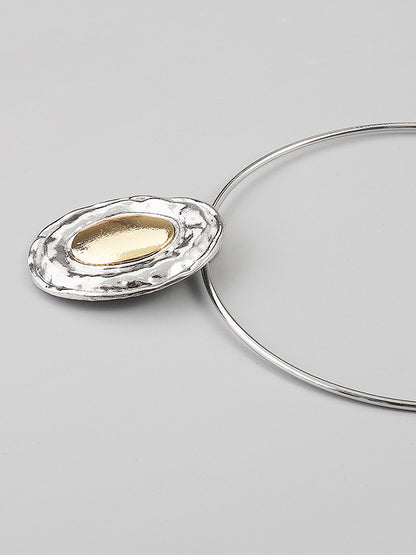 Effortlessly Elegant Garment with a Timeless Design