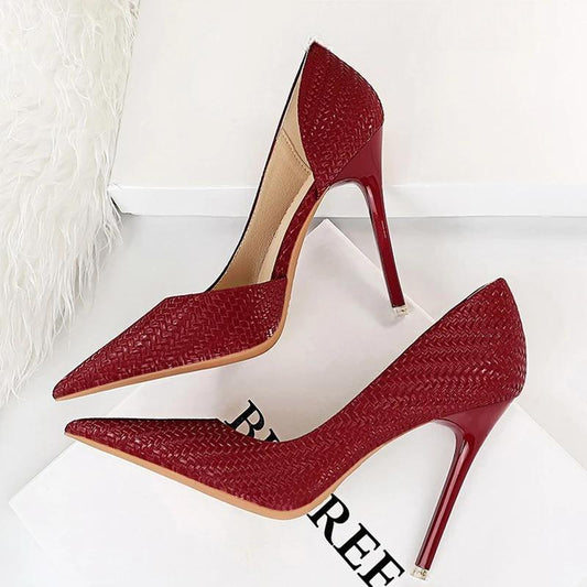 Classic Vintage Heels with a Flattering Fit