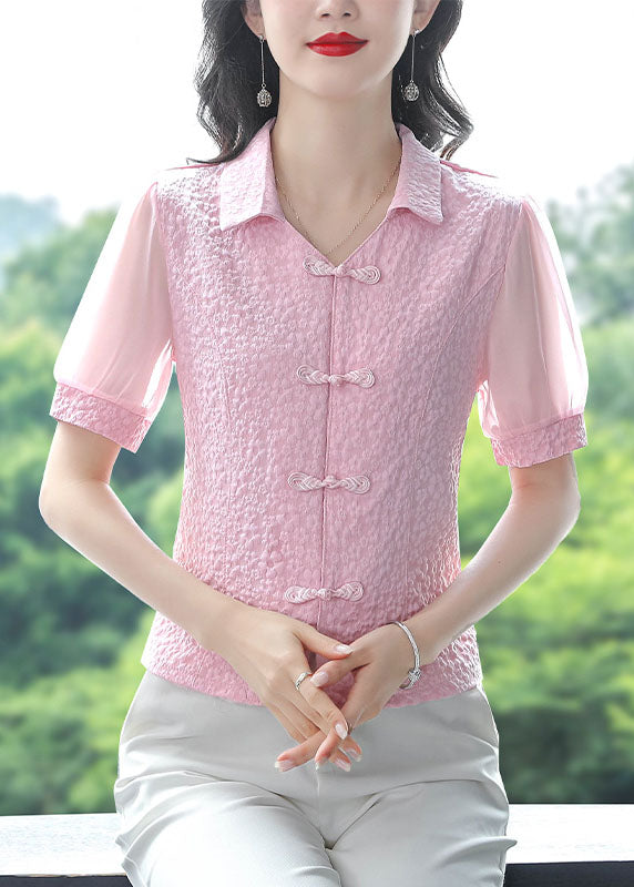 Classic Vintage Shirt with a Flattering Fit