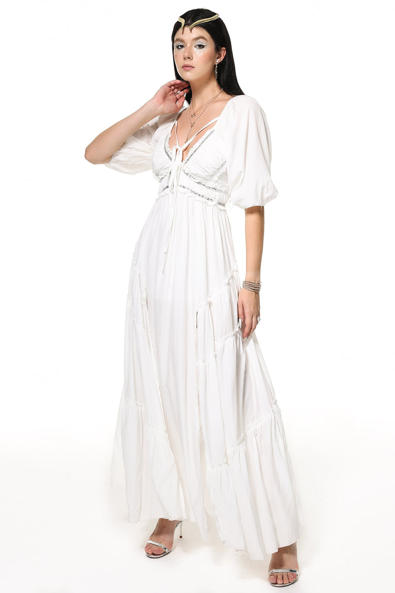 Effortlessly Elegant Dress with a Timeless Design