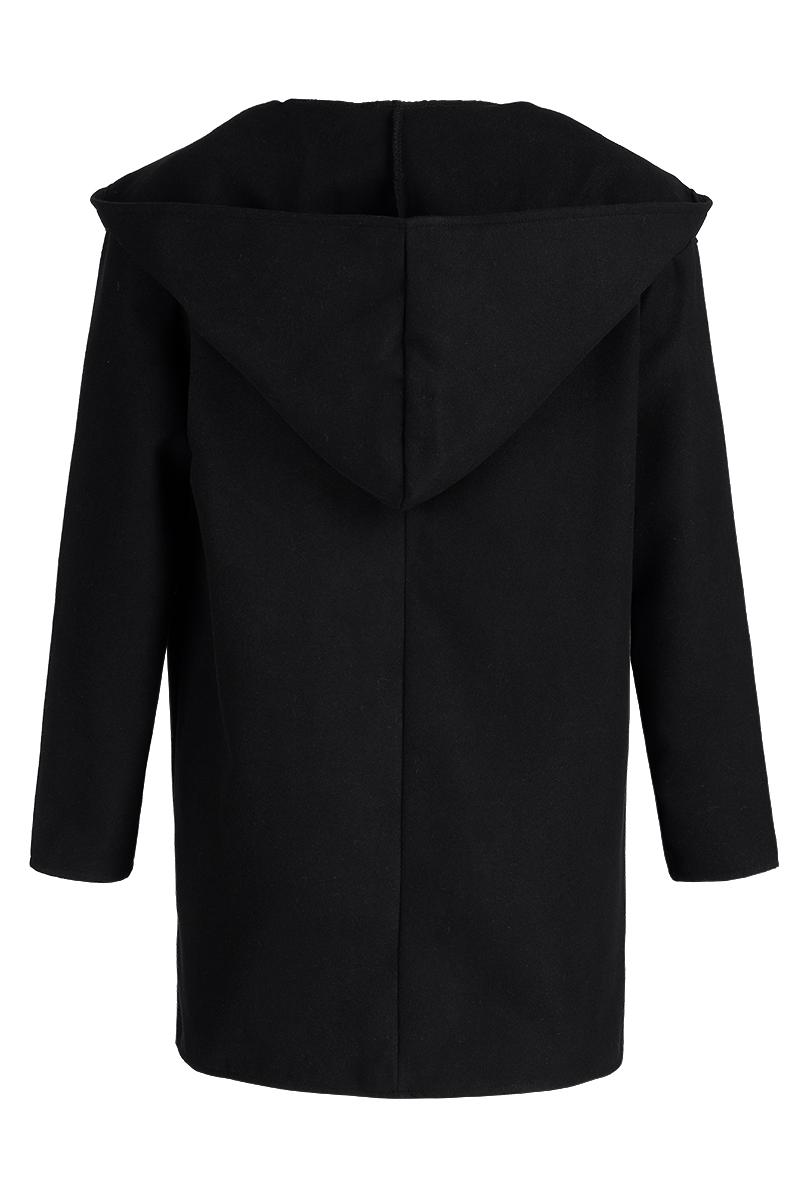 Gracefully Styled Garment for Any Occasion