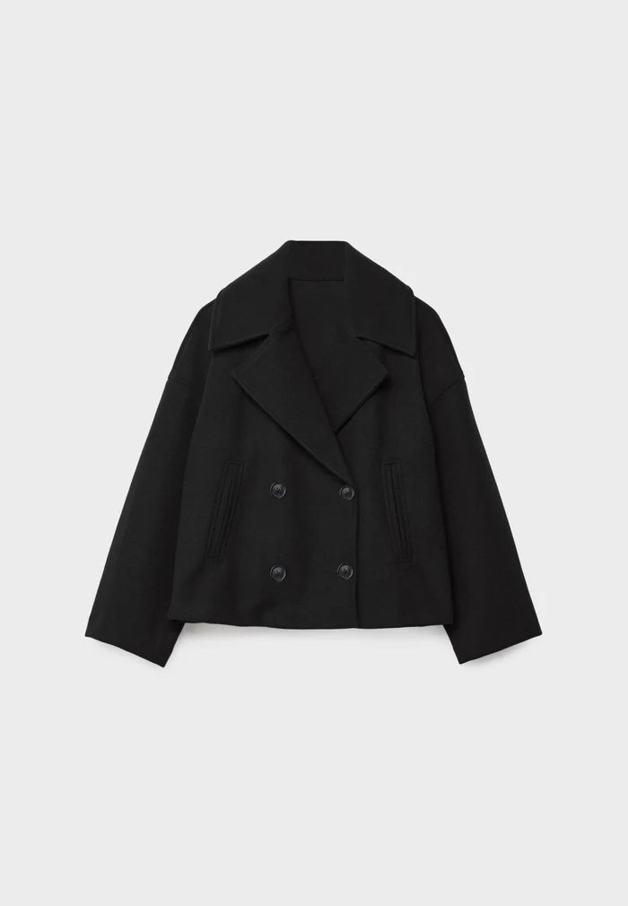Beautifully Crafted Coat in a Classic Style