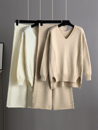 Effortlessly Elegant Sweater with a Timeless Design