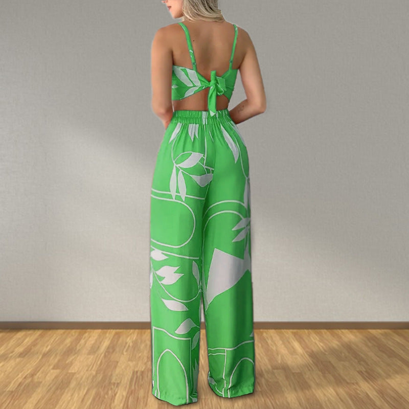 Well Tailored Pants with a Graceful Silhouette