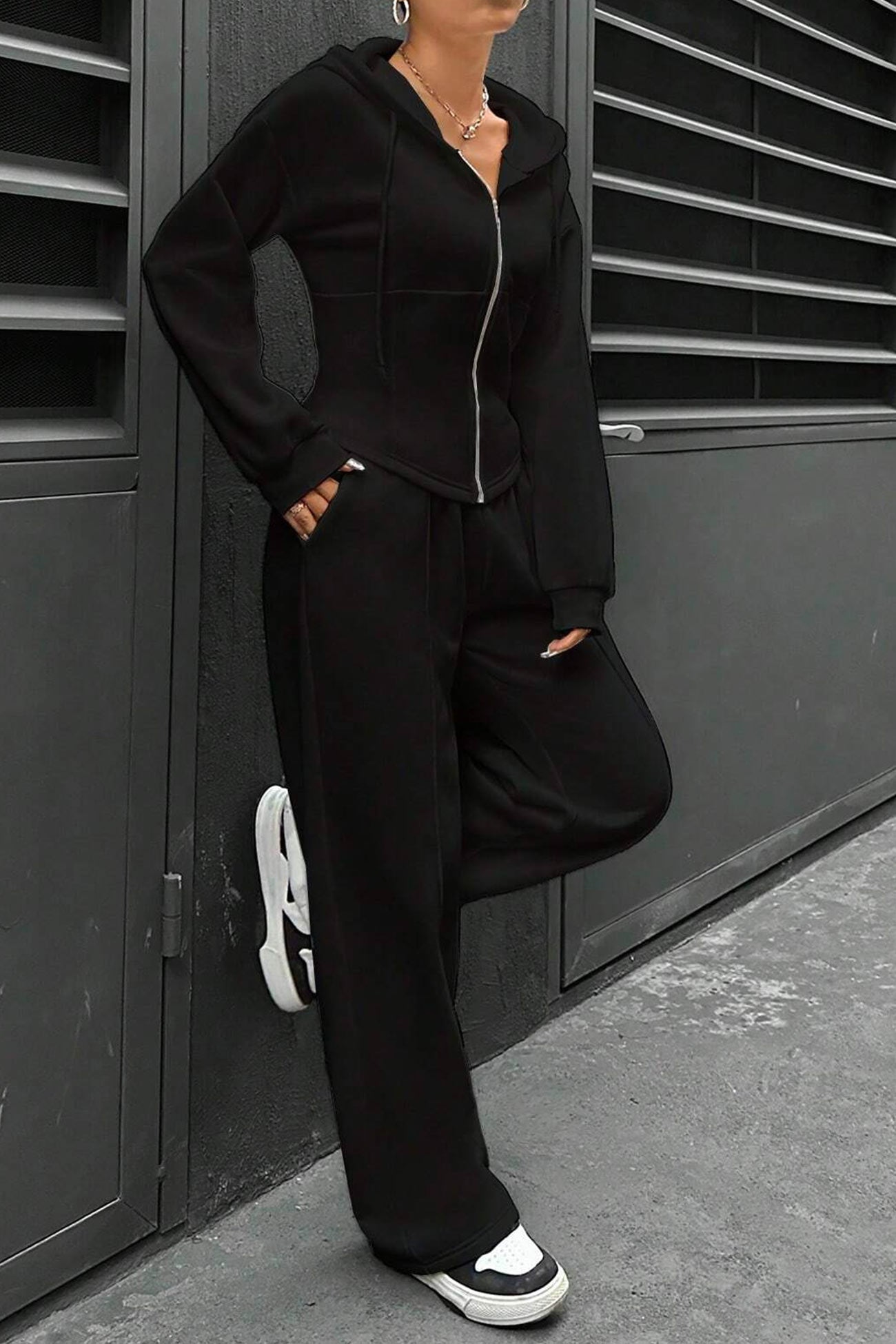 Beautifully Finished Pants in a Timeless Design