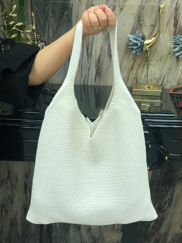 Beautifully Finished Bag in a Timeless Design