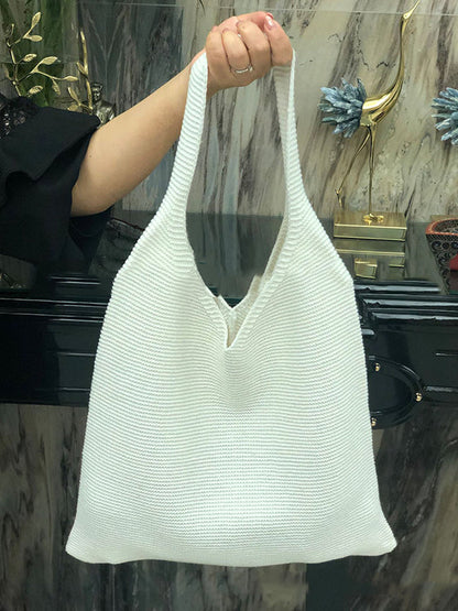 Beautifully Finished Bag in a Timeless Design