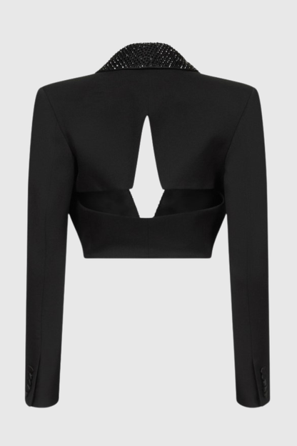Well Tailored Garment with a Graceful Silhouette