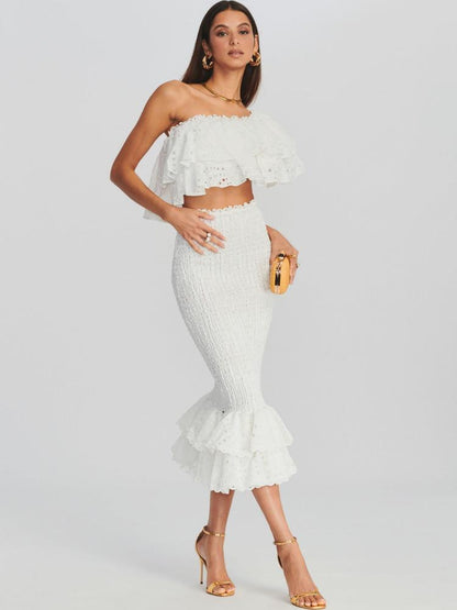 Well Tailored Dress with a Graceful Silhouette