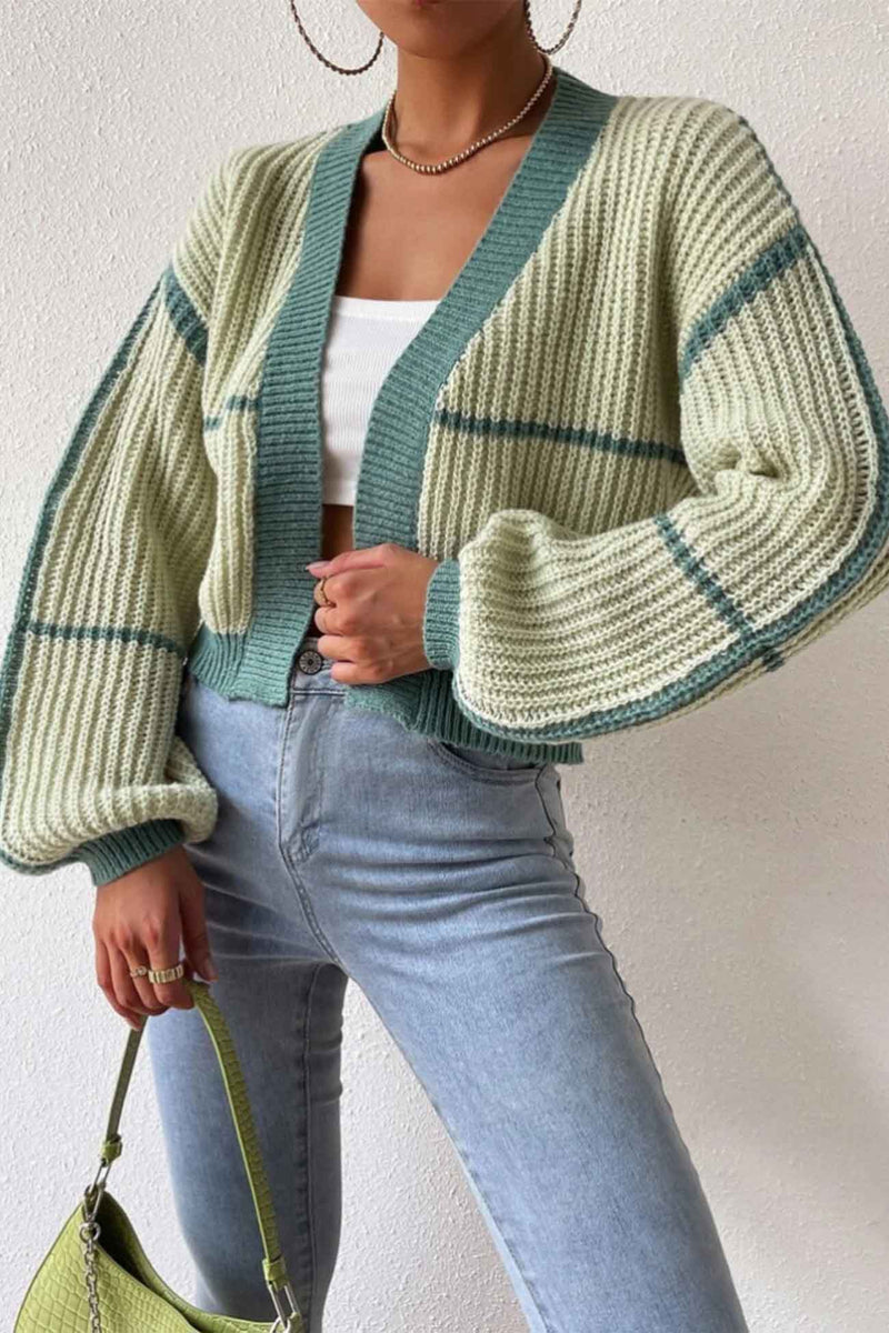 Well Tailored Cardigan with a Graceful Silhouette