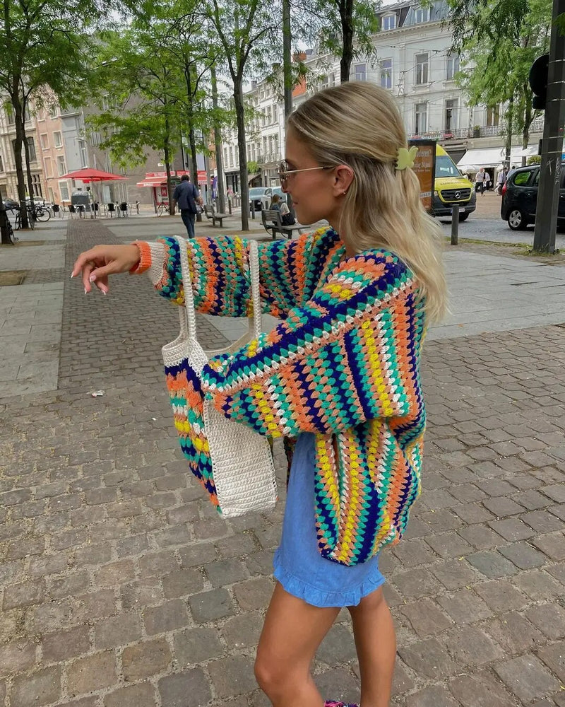 Effortlessly Elegant Cardigan with a Timeless Design