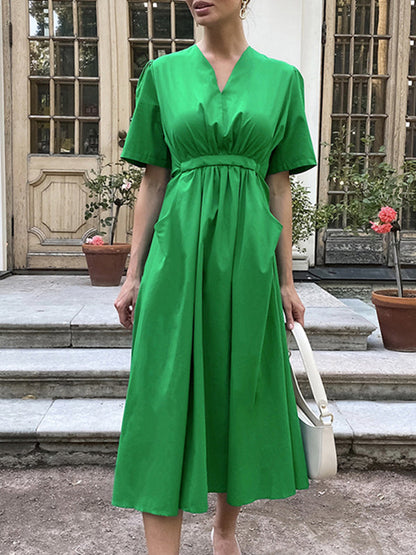Beautifully Crafted Dress in a Classic Style