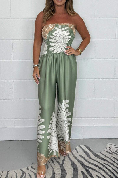 Gracefully Styled Garment for Any Occasion