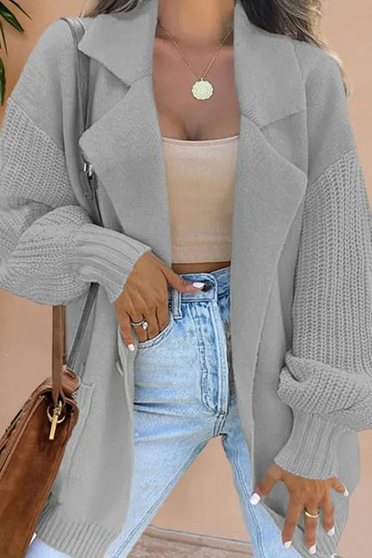 Effortlessly Elegant Cardigan with a Timeless Design