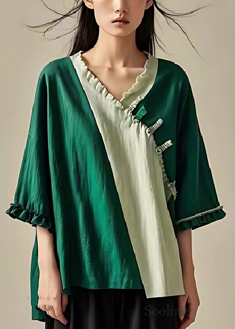 Classic Vintage Shirt with a Flattering Fit