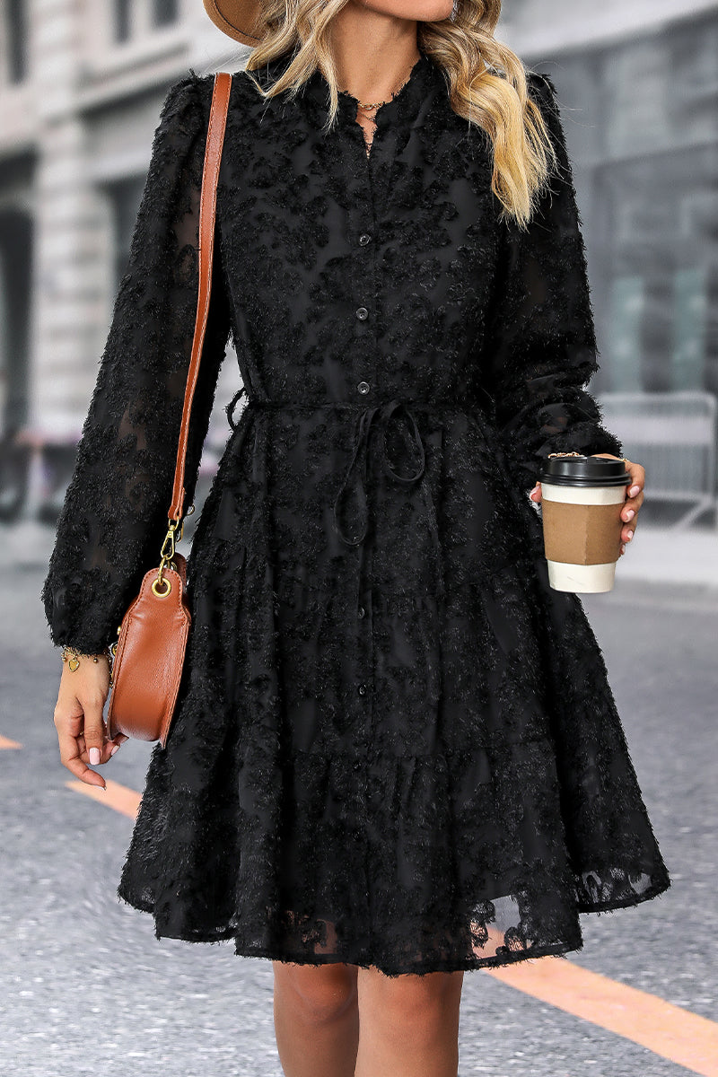 Effortlessly Elegant Dress with a Timeless Design