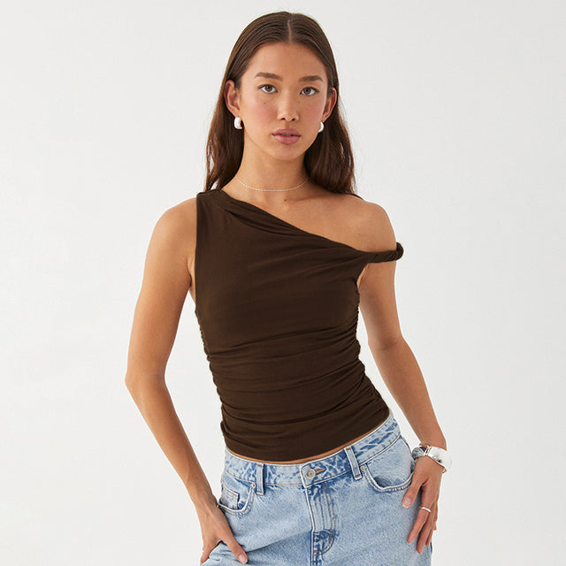 A Vintage Style Top with Delicate Timeless Details