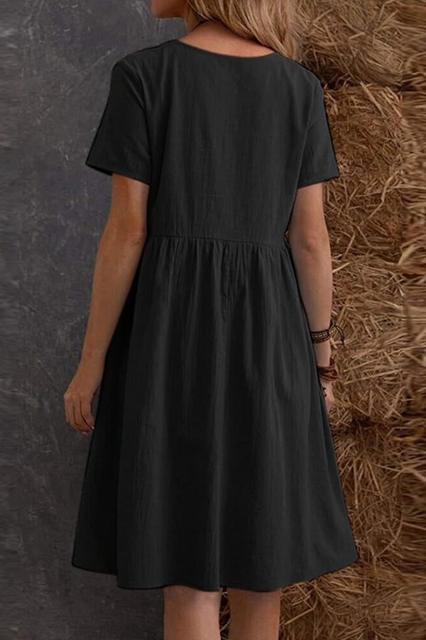 Classic Vintage Dress with a Flattering Fit