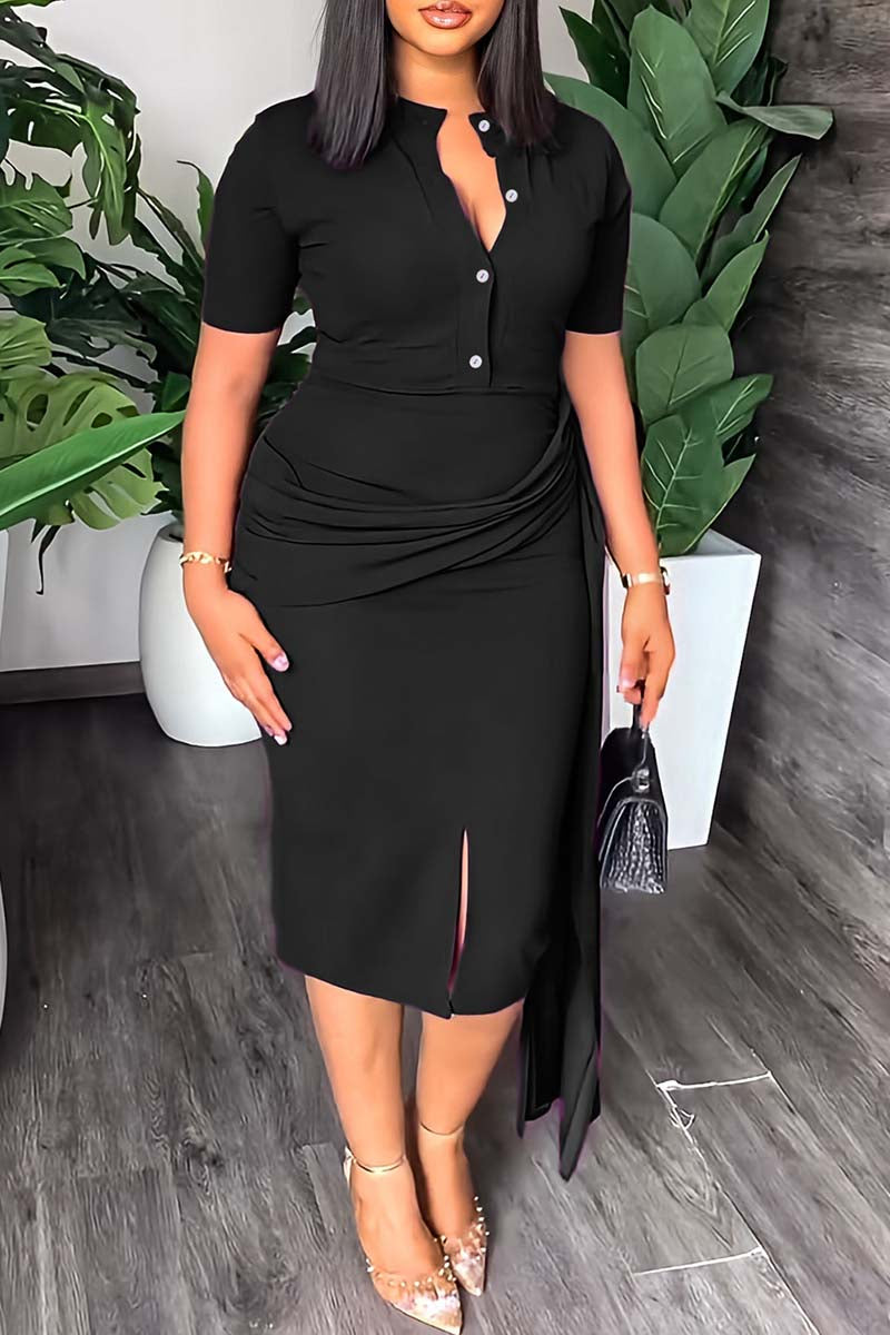 Beautifully Finished Dress in a Timeless Design