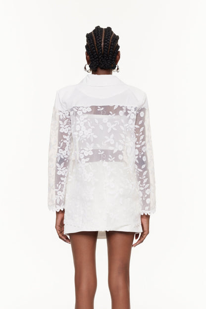 Well Tailored Garment with a Graceful Silhouette