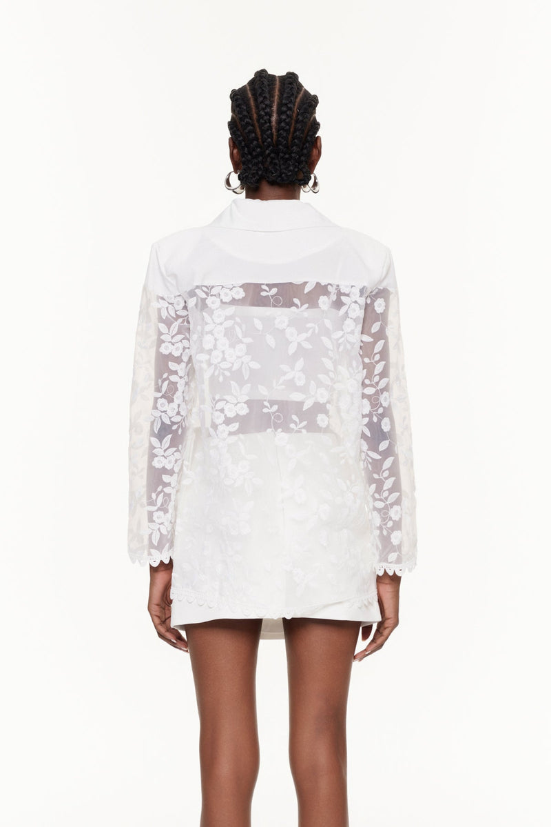 Well Tailored Garment with a Graceful Silhouette