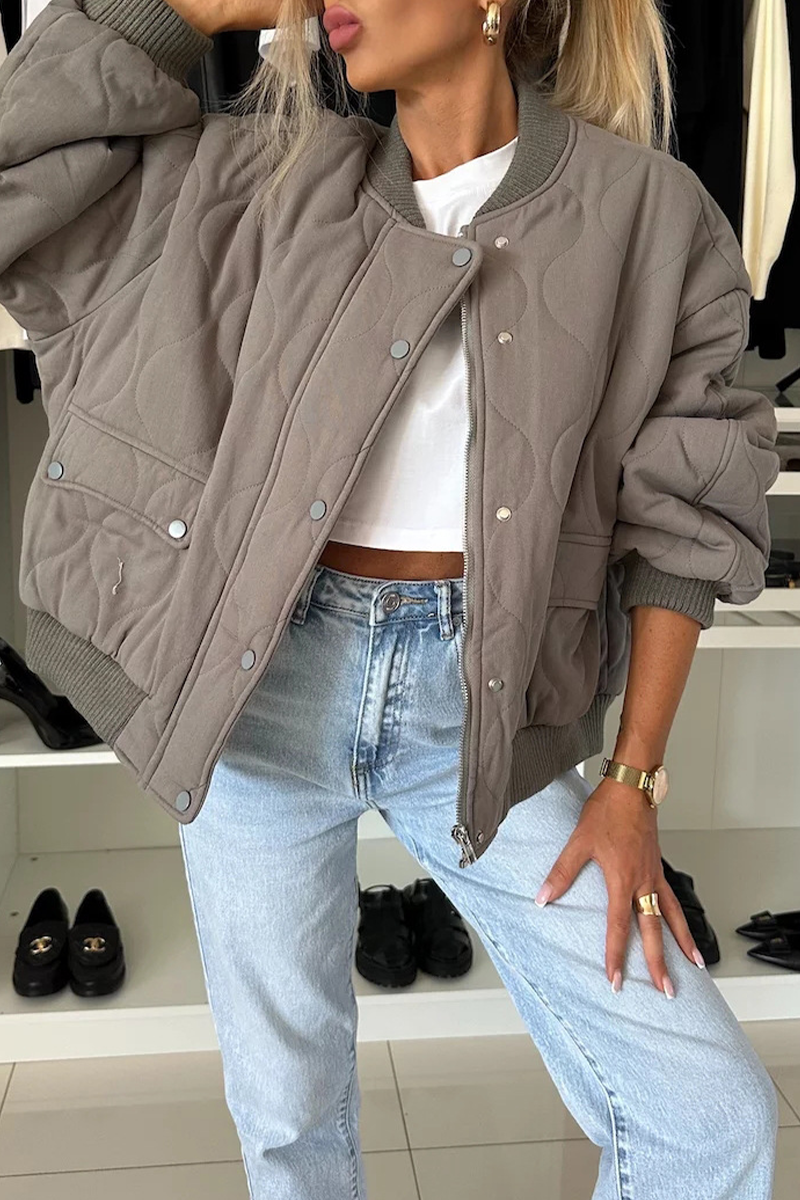 Sophisticated Garment with a Clean Classic Look
