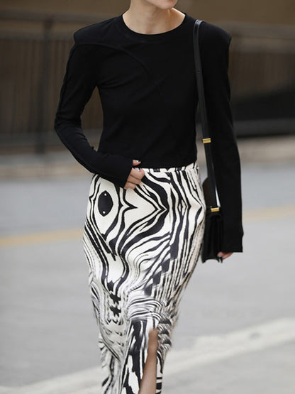 Sophisticated T-Shirt with a Clean Classic Look