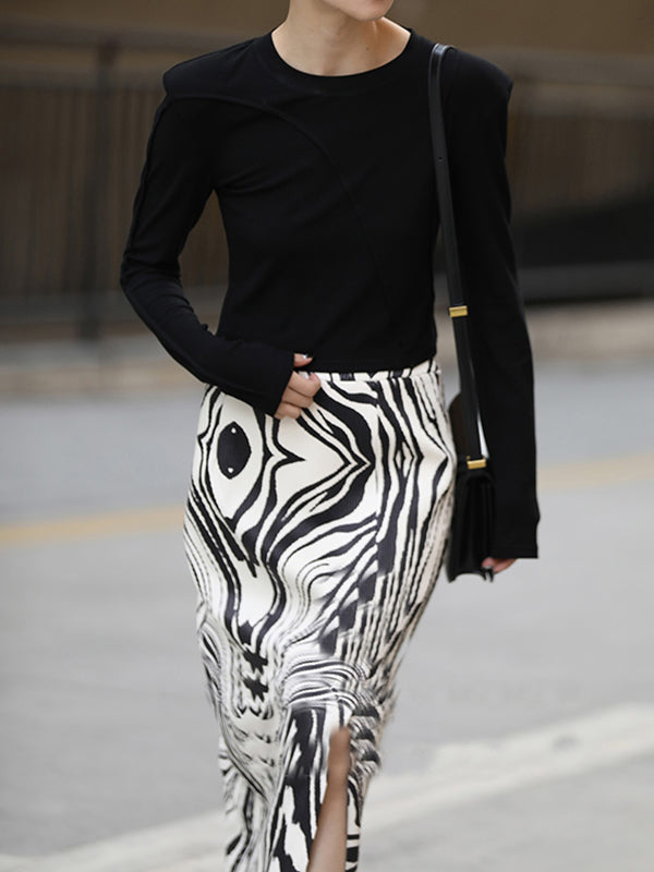 Sophisticated T-Shirt with a Clean Classic Look