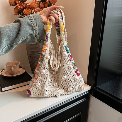 Elegantly Styled Bag for Everyday Wear