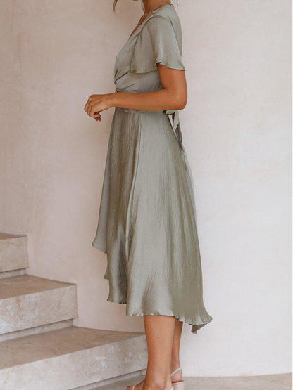 Polished Dress with an Effortless Classic Look