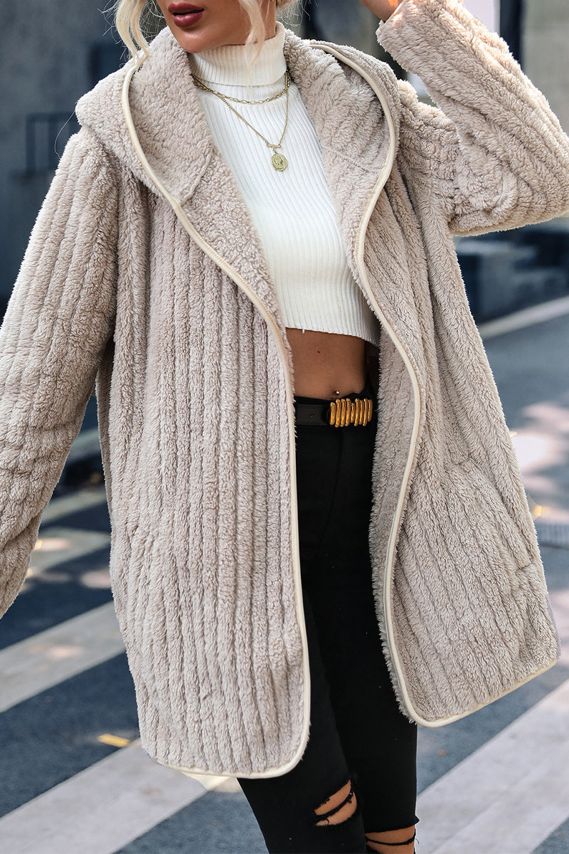 Gracefully Styled Garment for Any Occasion