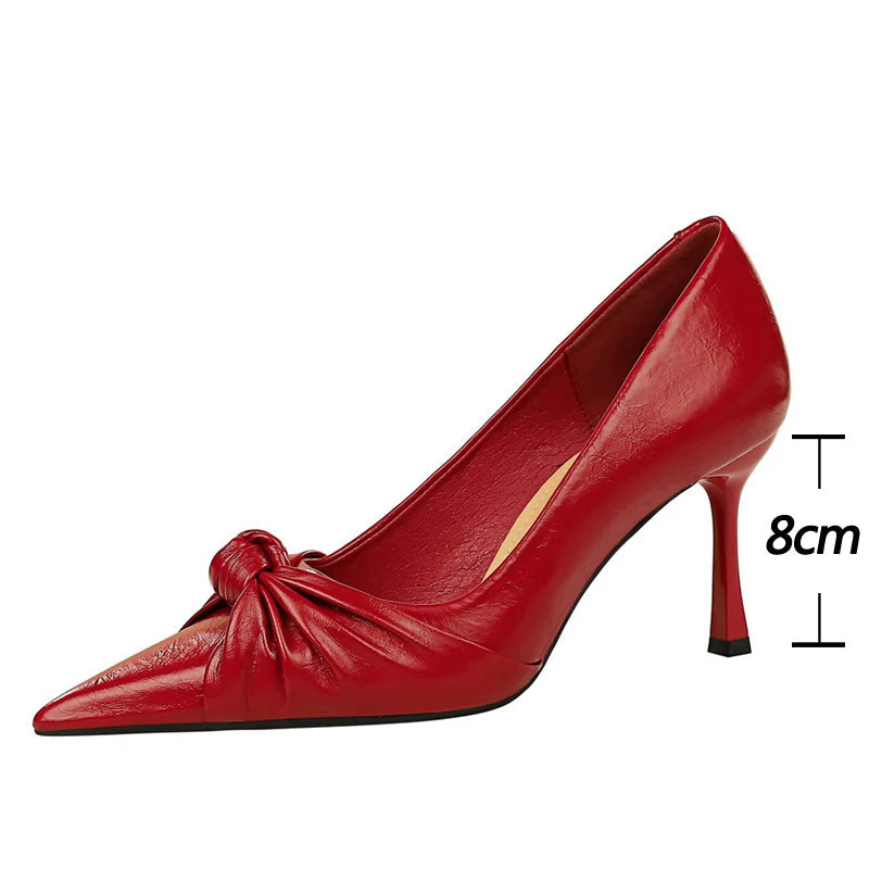 Polished Heels with an Effortless Classic Look