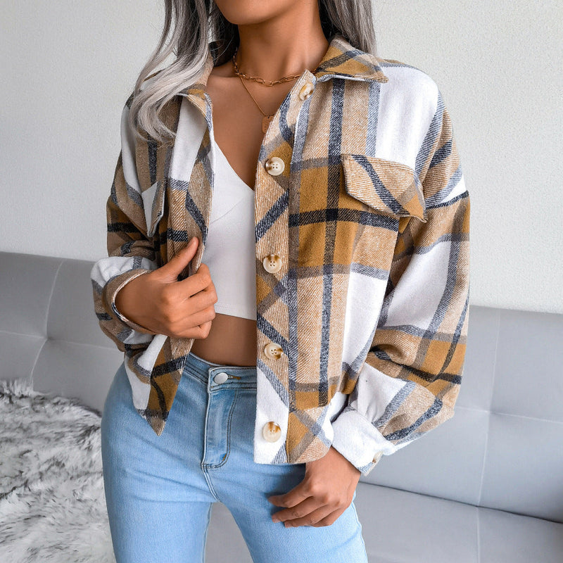 Well Tailored Jacket with a Graceful Silhouette